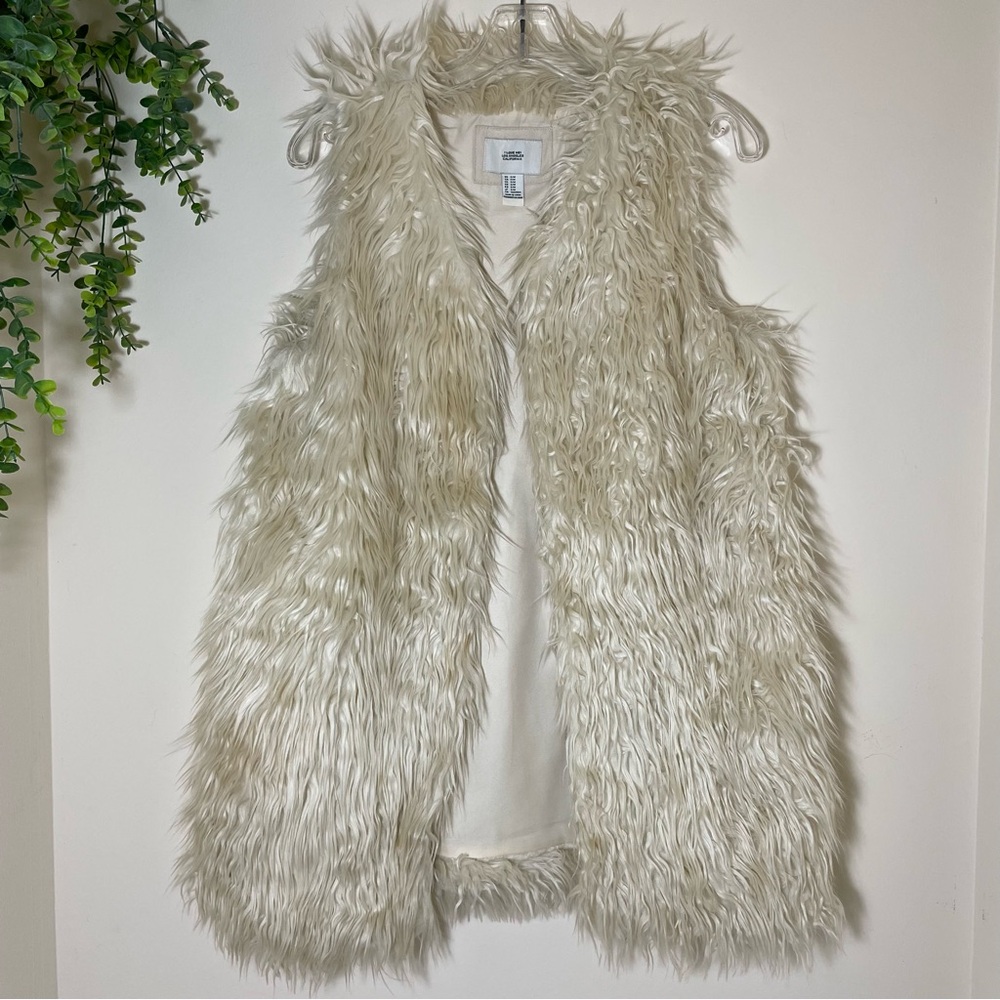 ❄️I Love H81 Los Angeles | Shaggy Faux Fur Open Vest Ivory Size Small / Medium